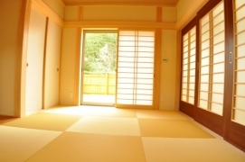 和室の畳は、珍しい和紙で作られたものです。